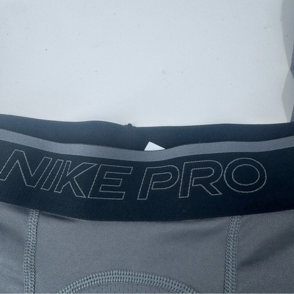 Nike Pro Dri Fit Compression pants in Gray and Black - Picture 3 of 9